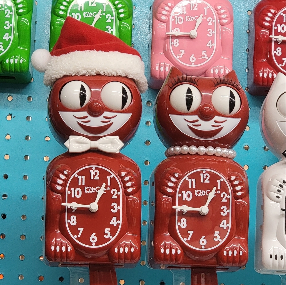 Santa hat for Kit-Cat Klock clock - Picture 5 of 6